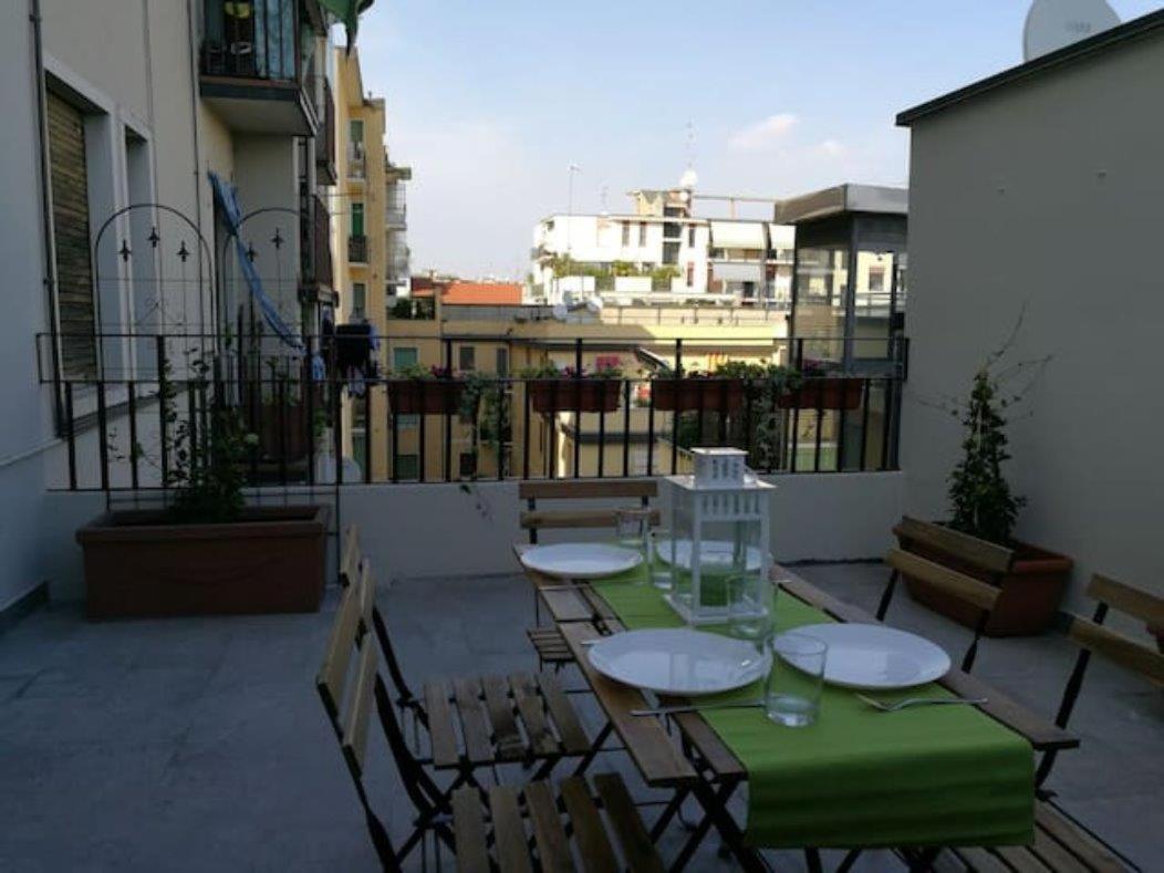 Appartamento Con Grande Terrazzo In Via Lomellina - Lome 527 Milano Dış mekan fotoğraf